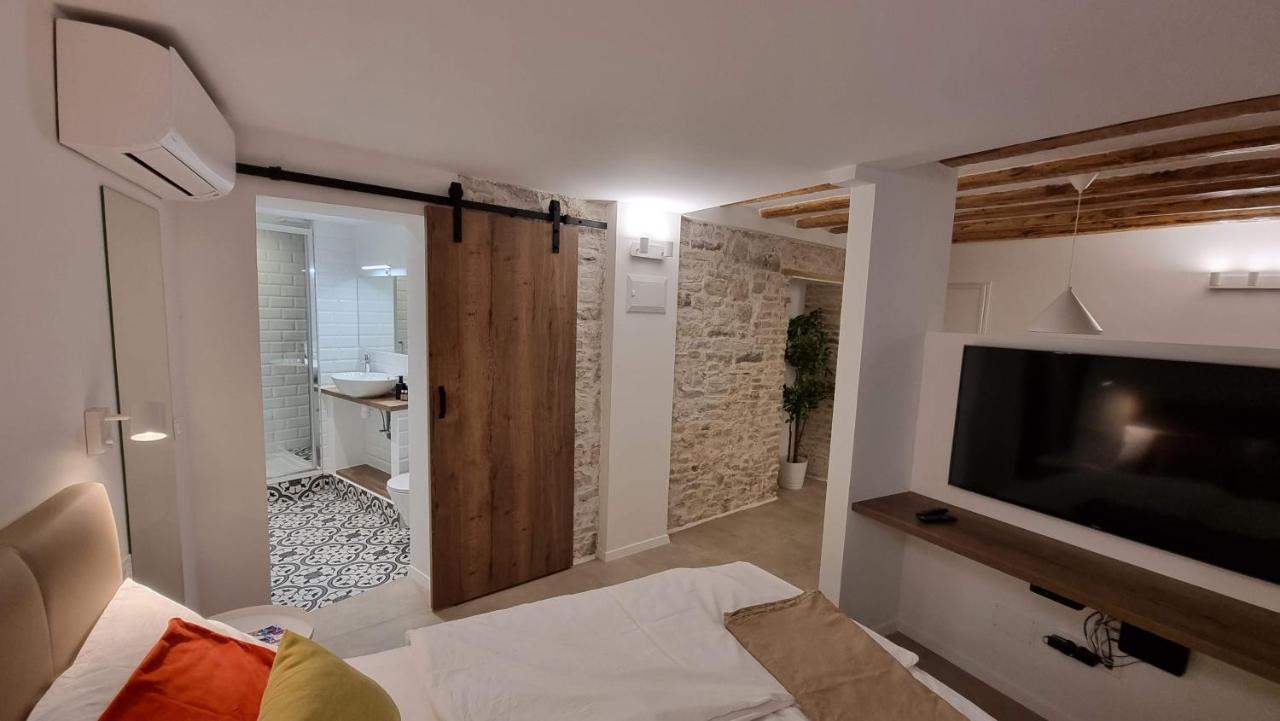 Vitelli Apartments And Rooms 스플리트 외부 사진