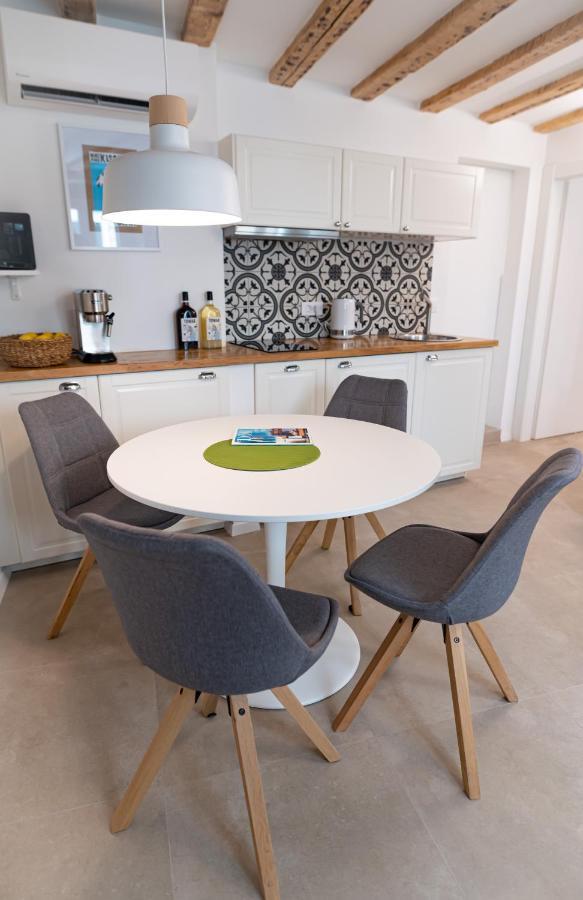 Vitelli Apartments And Rooms 스플리트 외부 사진